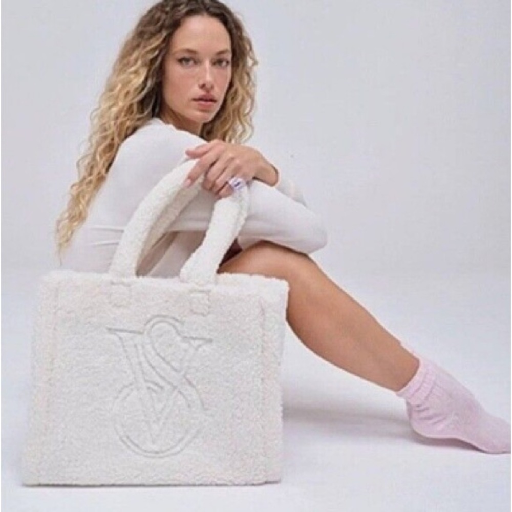 NEW Victorias Secret Sherpa Tote Bag in Cream